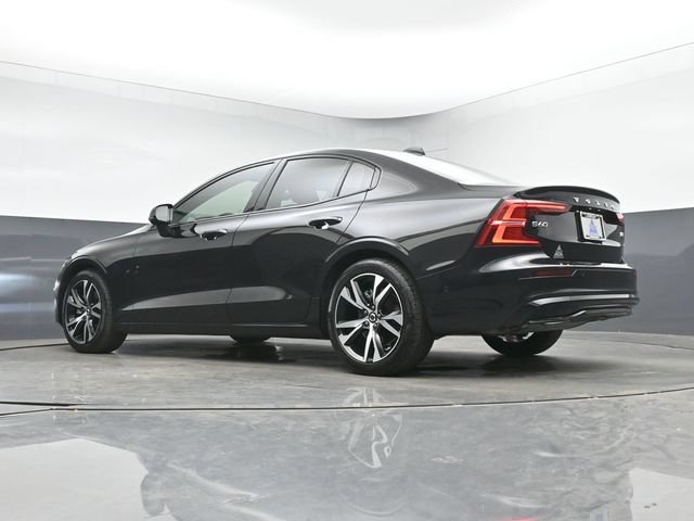 Used 2025 Volvo S60 B5 Plus AWD/4WD image 40
