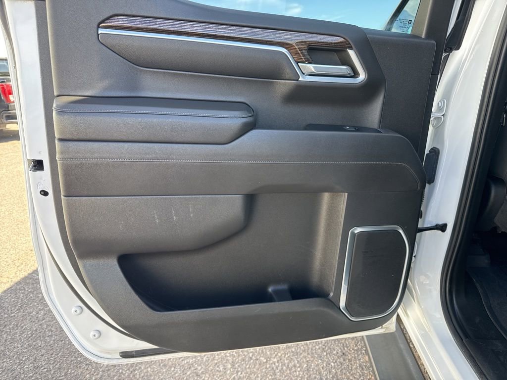 Used 2022 GMC Sierra 1500 Elevation w/ Elevation Premium Package image 17