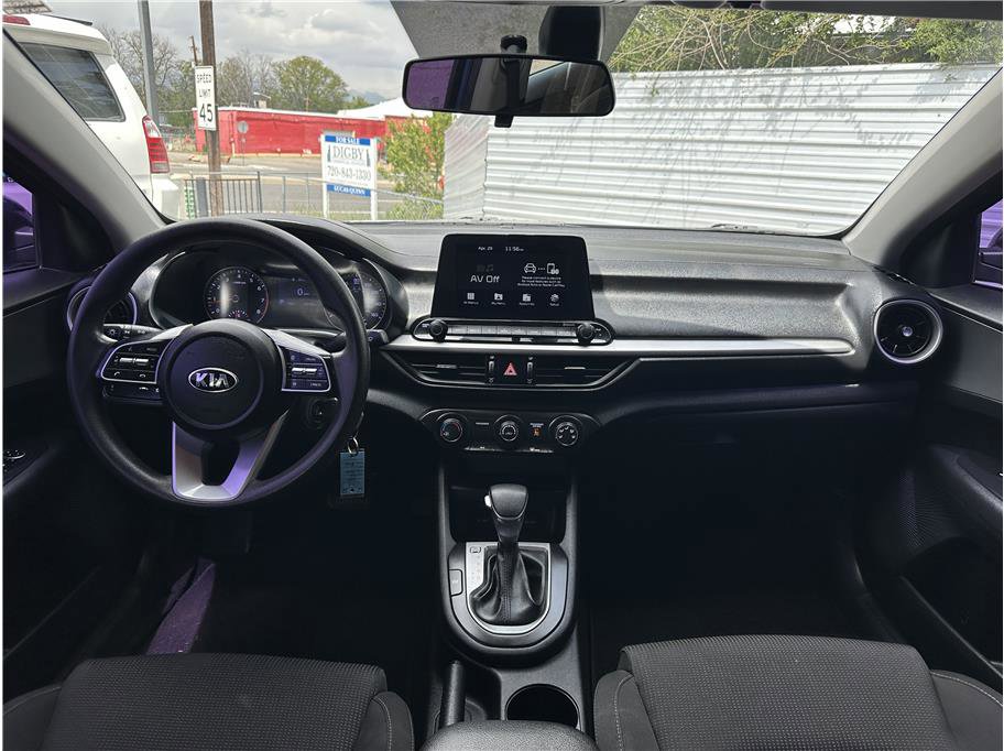 Used 2020 Kia Forte LXS FWD image 17