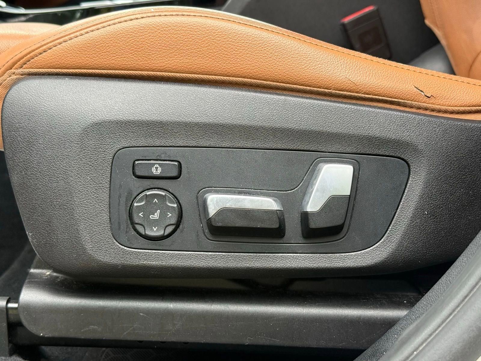 Used 2019 BMW X3 xDrive30i w/ Executive Package AWD/4WD image 24