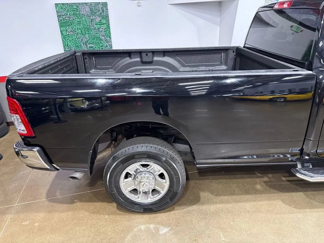 Used 2022 RAM 2500 Big Horn AWD/4WD image 42