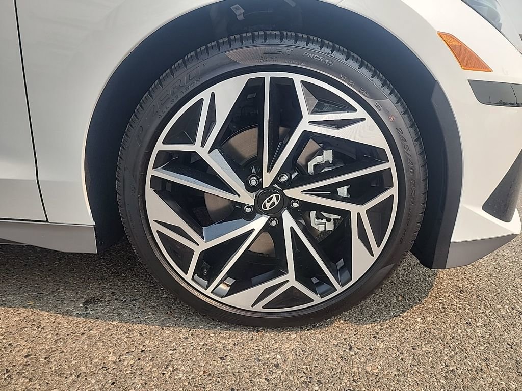 New 2024 Hyundai Ioniq 6 SEL image 10