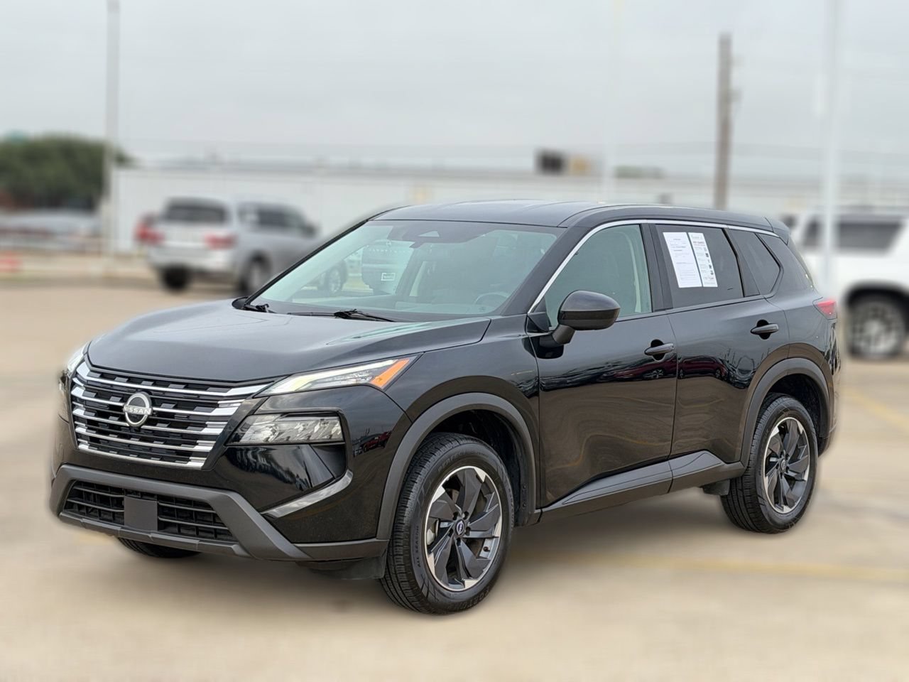 Certified 2025 Nissan Rogue SV FWD image 4