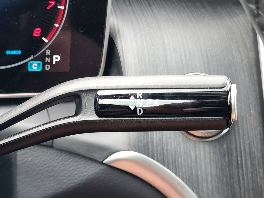 Certified 2025 Mercedes-Benz GLC 300 4MATIC image 35