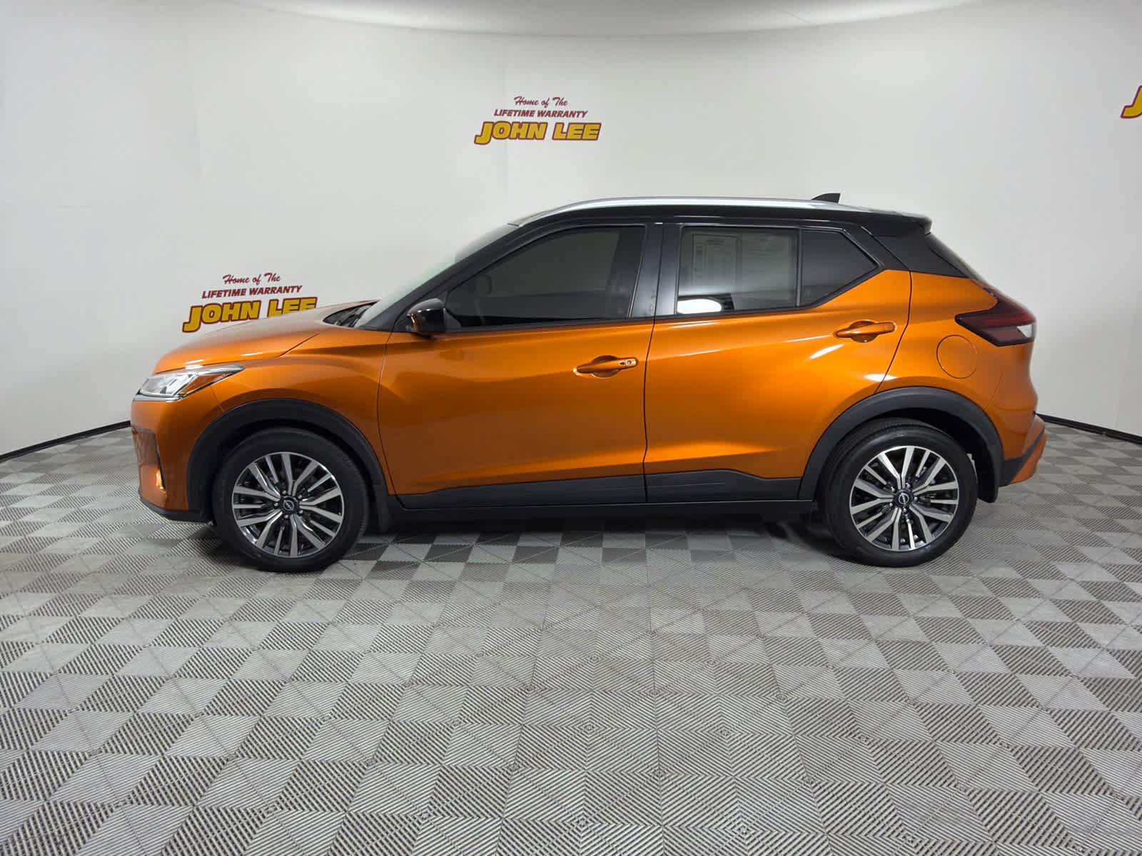 Certified 2023 Nissan Kicks SV w/ Interior Electronics Package FWD image 2