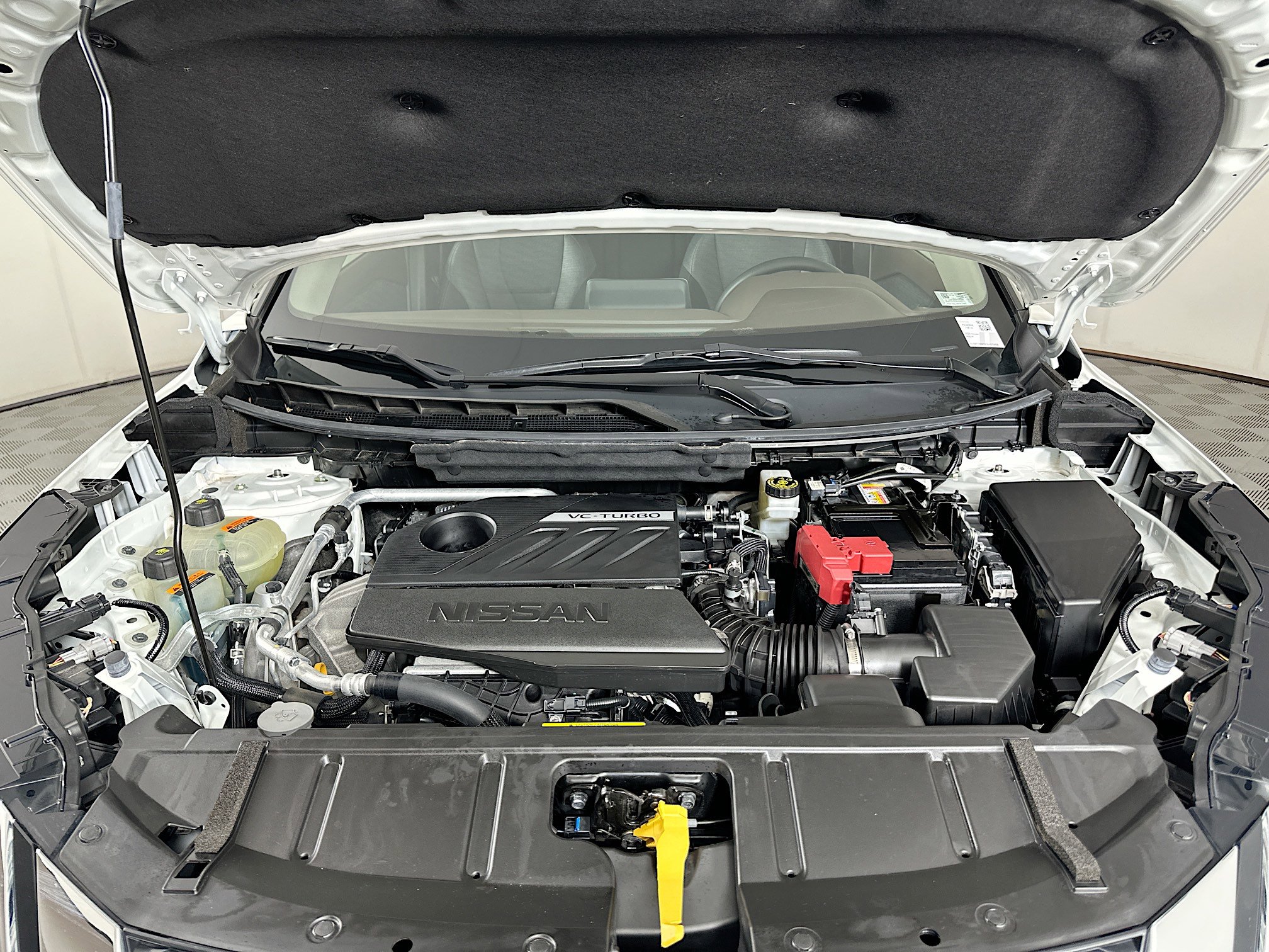 Used 2023 Nissan Rogue SV image 31