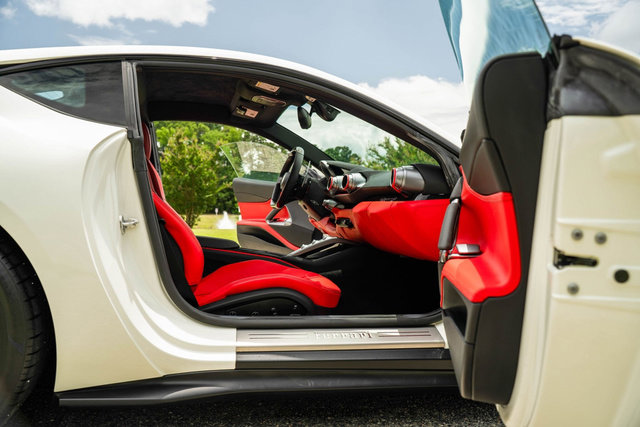 Used 2019 Ferrari 812 Superfast image 45