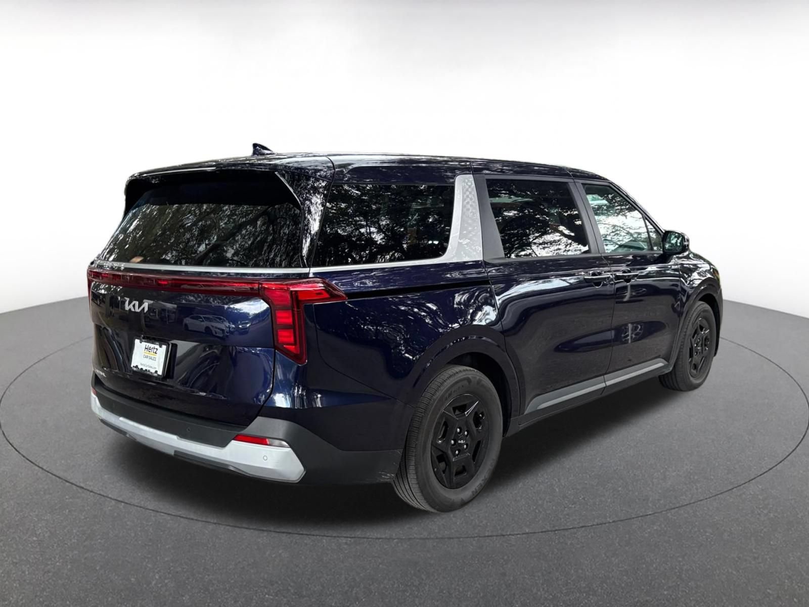 Used 2026 Kia Carnival FWD image 7