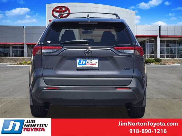 Used 2025 Toyota RAV4 XLE Premium FWD image 7