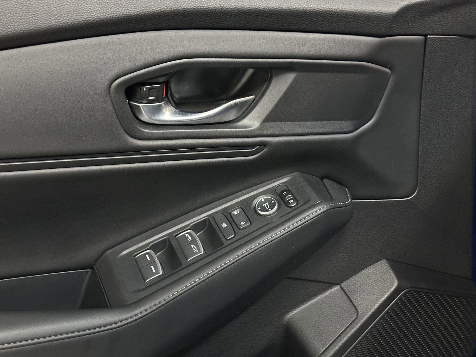 Used 2025 Honda Accord Sport image 21