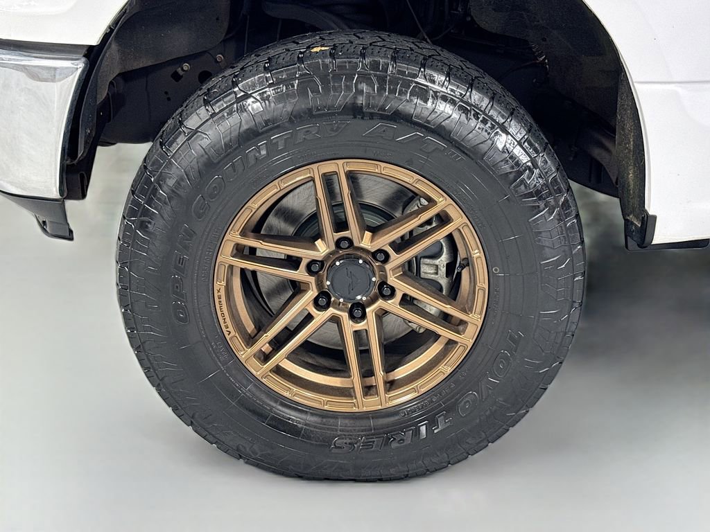 Used 2020 Ford F150 XLT w/ Equipment Group 302A Luxury AWD/4WD image 11