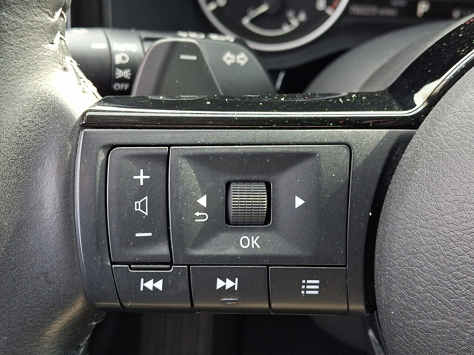 Used 2022 Nissan Pathfinder SL w/ SL Premium Package image 25