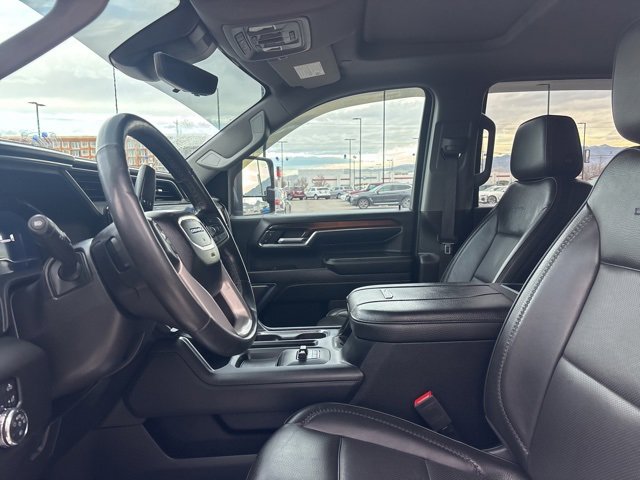 Used 2024 GMC Sierra 3500 Denali w/ Technology Package image 18