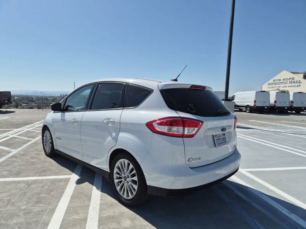 Used 2017 Ford C-MAX SE w/ Cargo Management Package FWD image 3