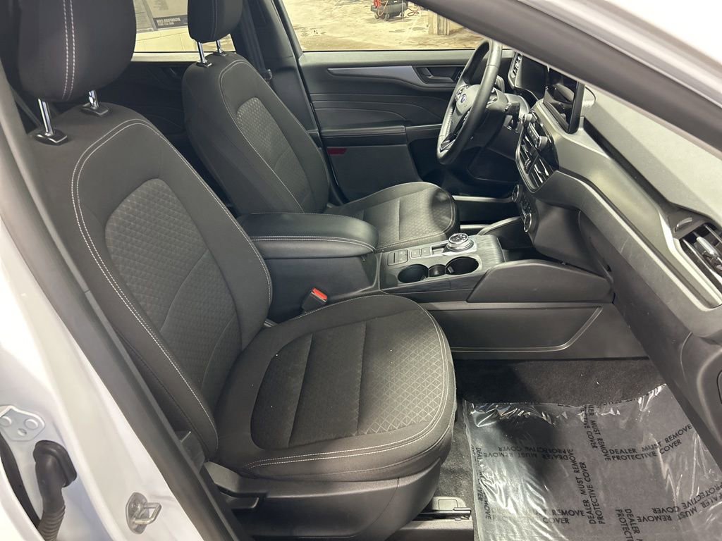 Certified 2024 Ford Escape Active AWD/4WD image 10