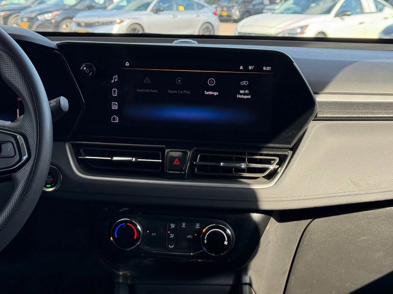 Used 2025 Chevrolet TrailBlazer LT FWD image 17