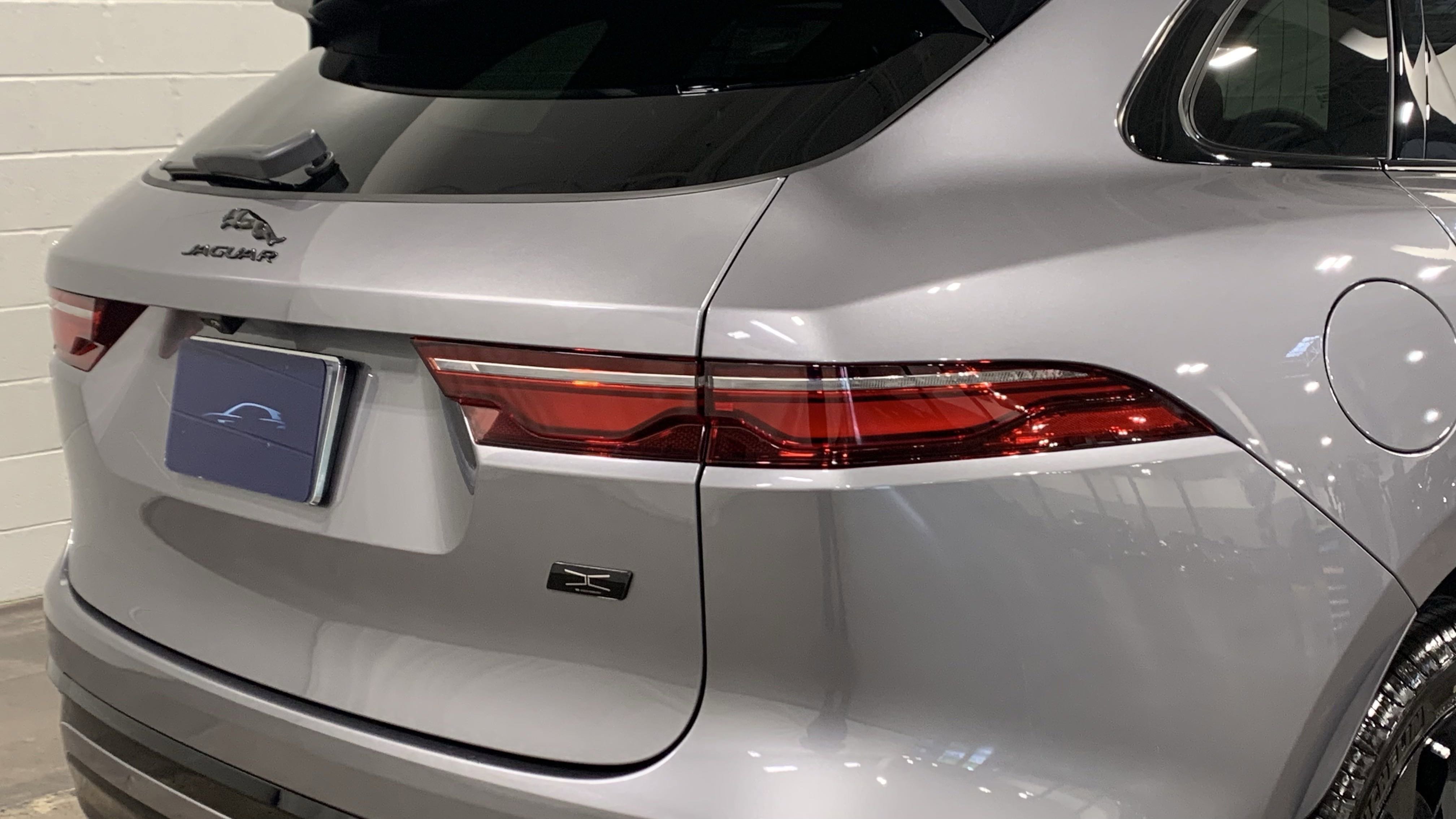 New 2026 Jaguar F-PACE R-Dynamic S image 18