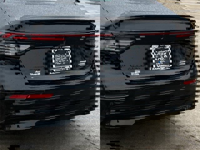 Used 2025 Honda Accord Touring image 6