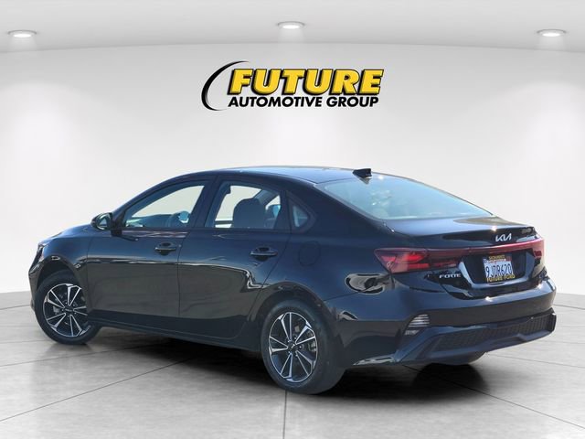 Used 2023 Kia Forte LXS w/ LXS Technology Package image 6