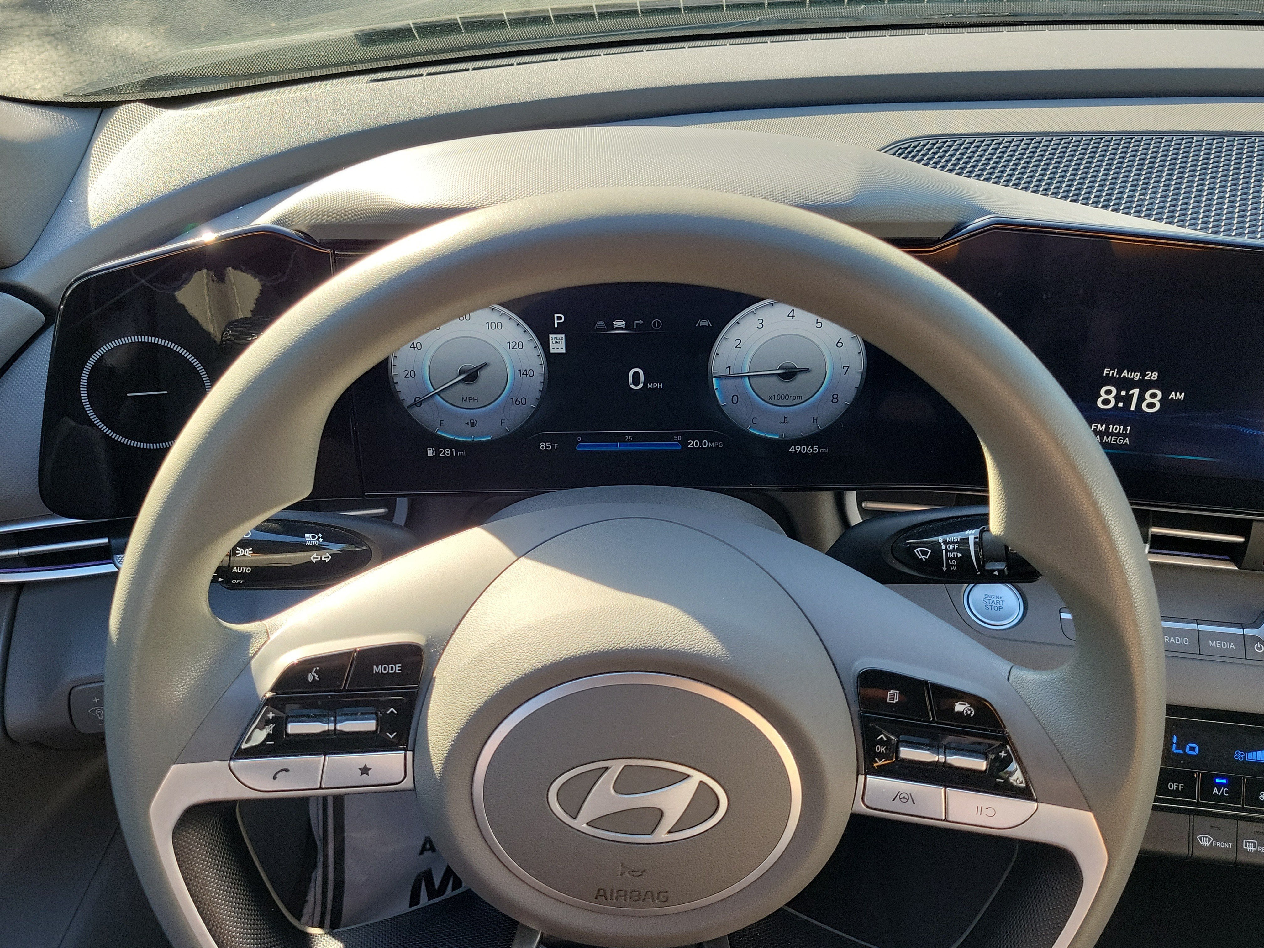 Used 2024 Hyundai Elantra SEL FWD image 19