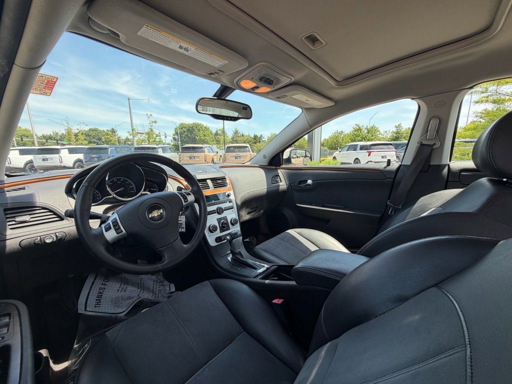 Used 2010 Chevrolet Malibu LT FWD image 8