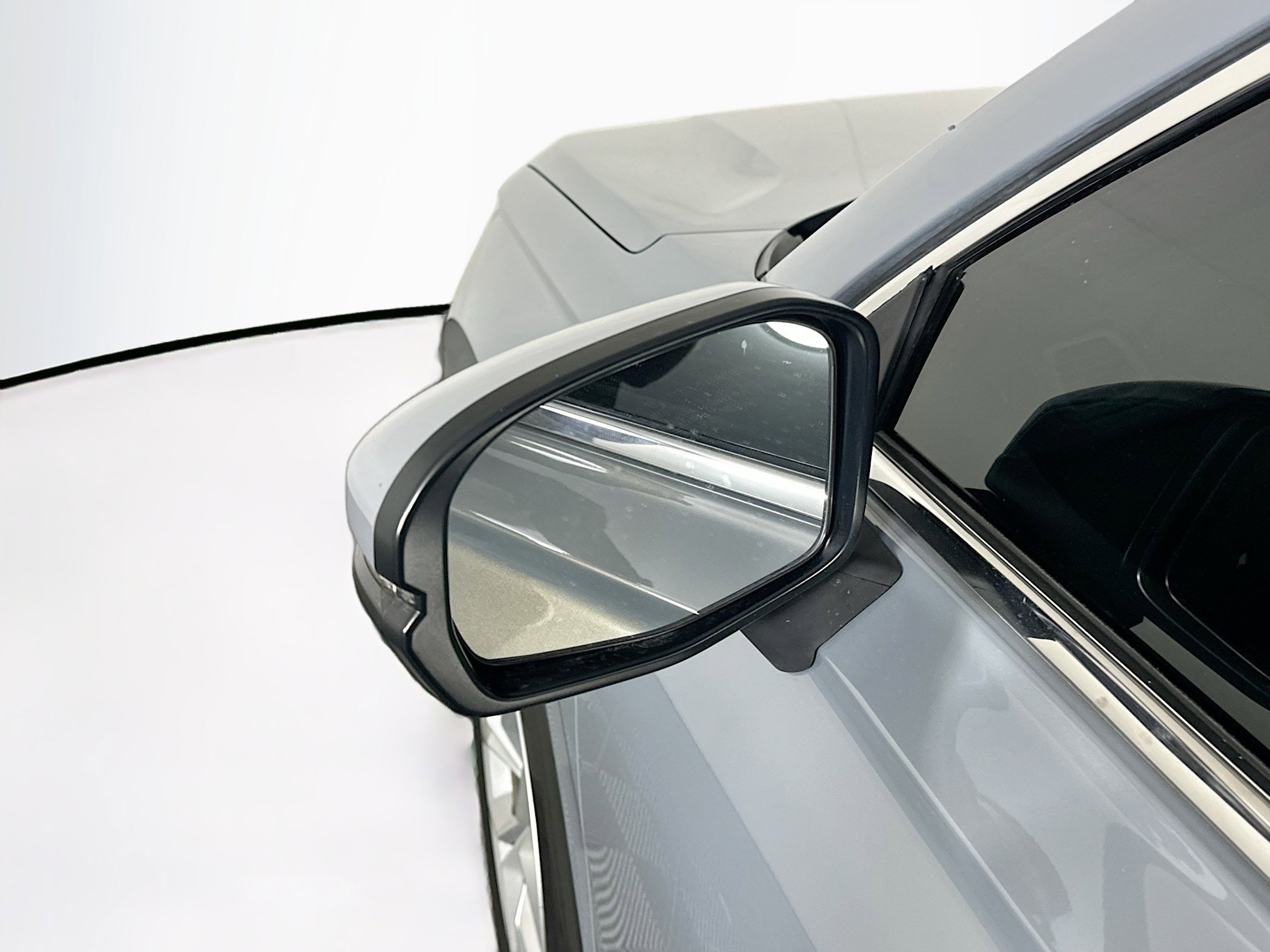 Used 2024 Honda CR-V LX image 16