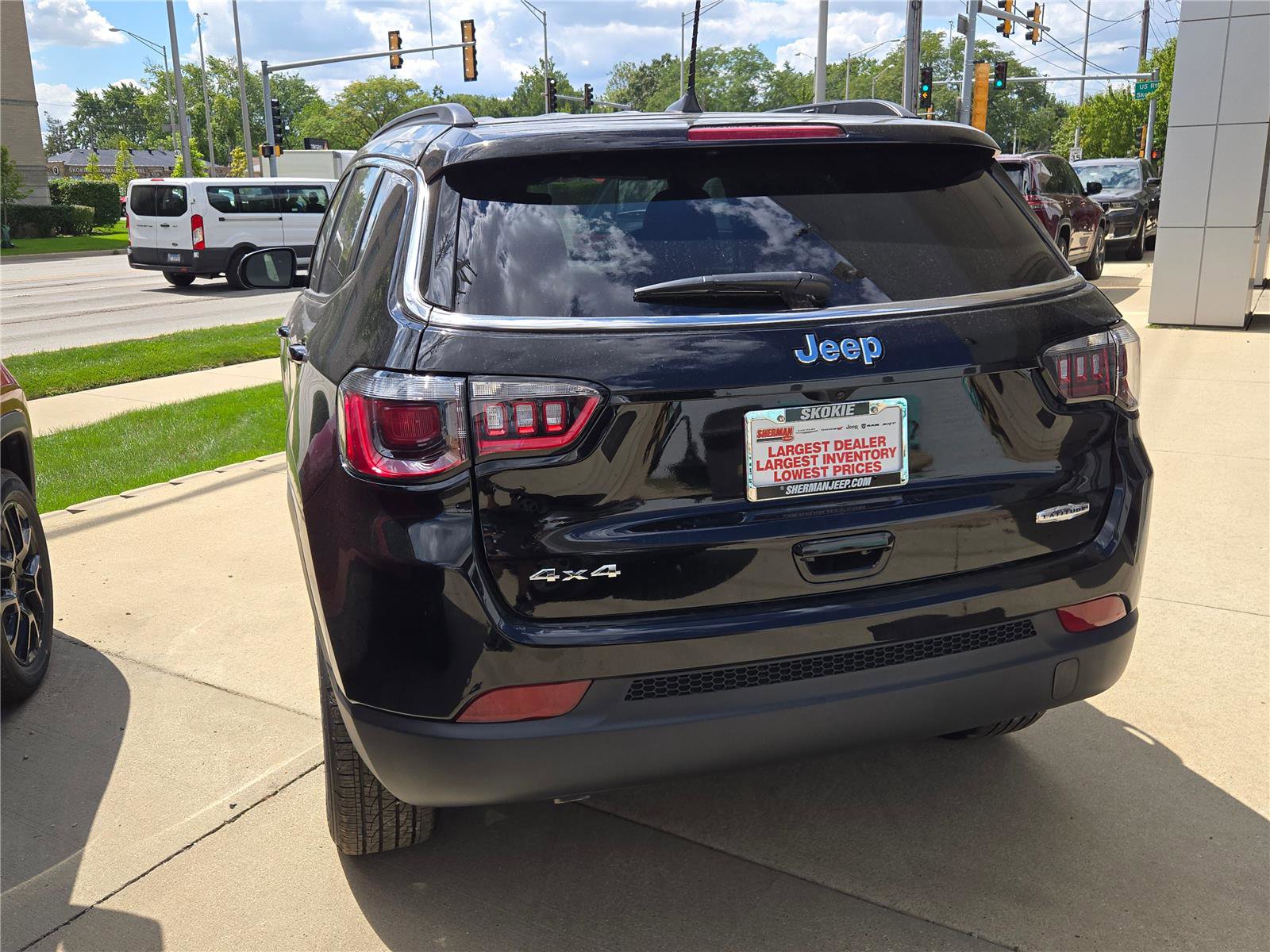 New 2025 Jeep Compass Latitude w/ Convenience Group image 12