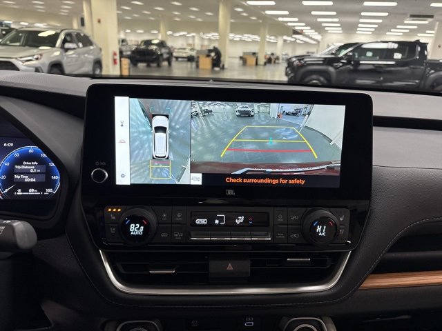 Used 2024 Toyota Grand Highlander Platinum image 22
