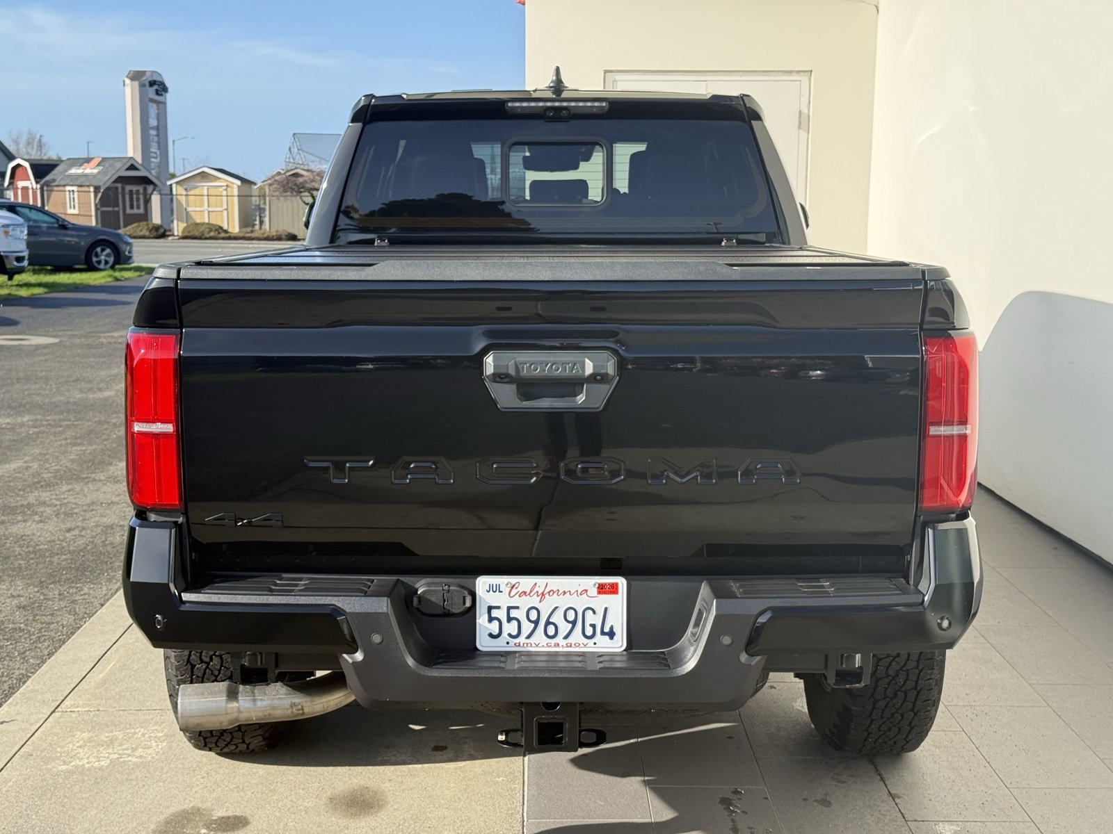 Used 2024 Toyota Tacoma TRD Off-Road w/ TRD Off Road Premium Package image 6