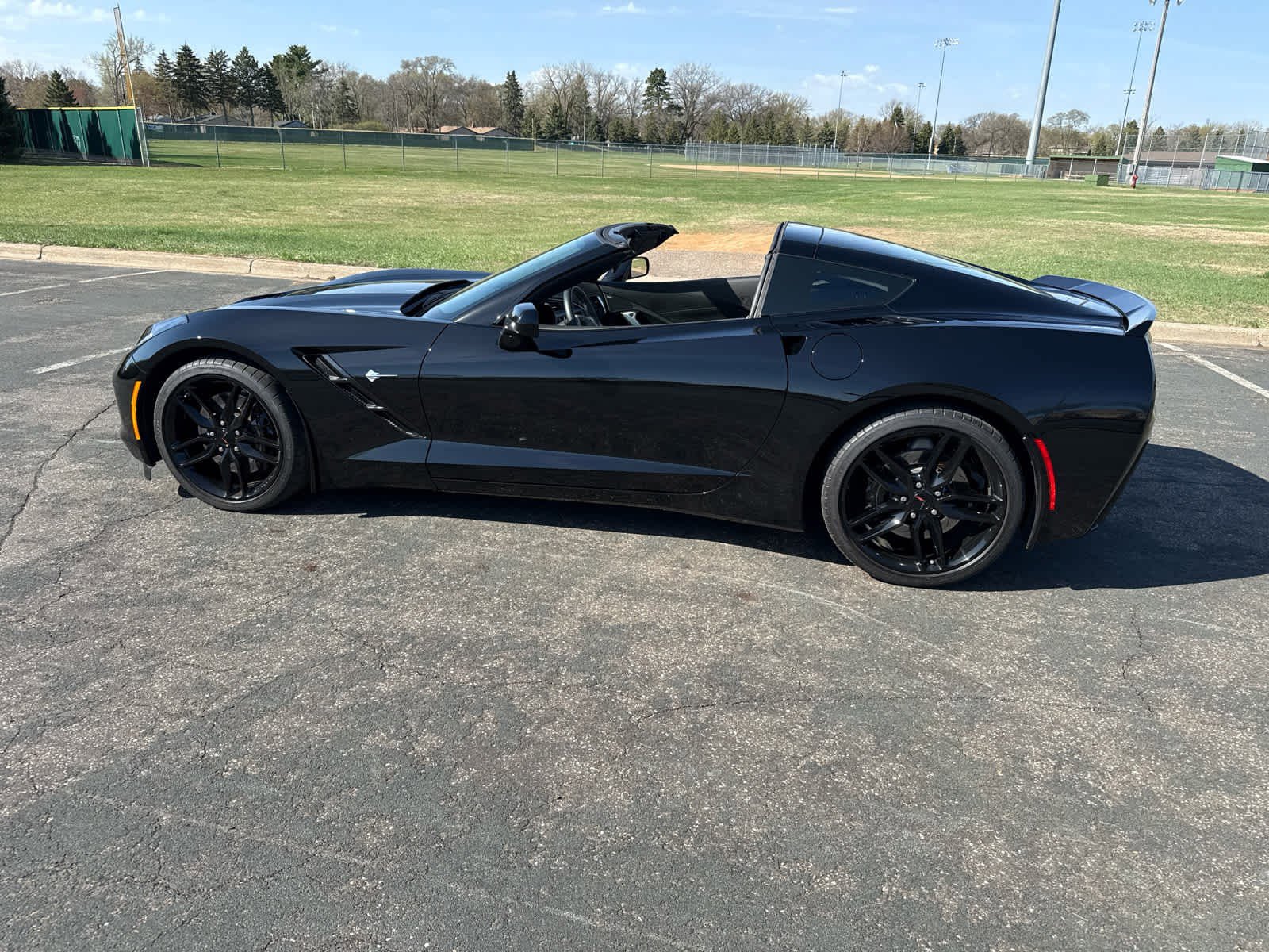 Used 2019 Chevrolet Corvette Stingray Coupe w/ Z51 1LT RWD image 20