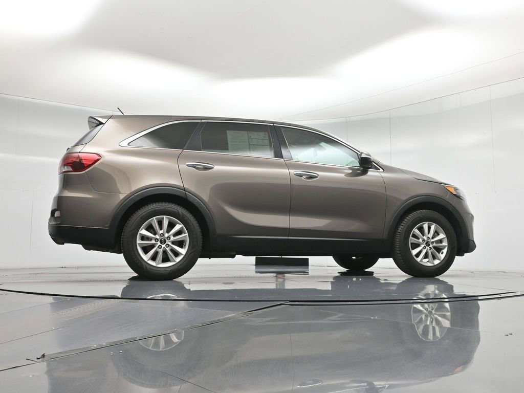 Used 2019 Kia Sorento LX image 51
