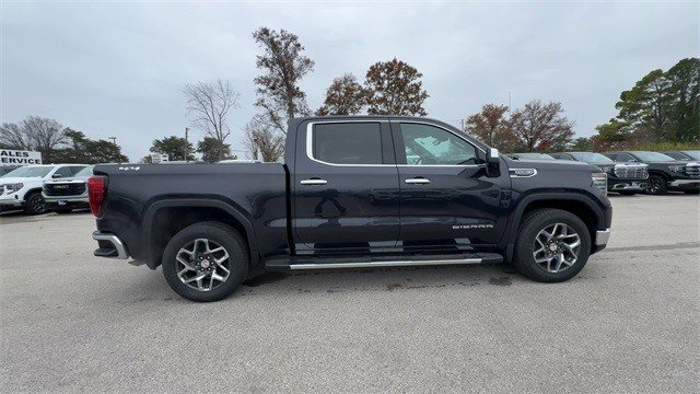 New 2026 GMC Sierra 1500 SLT w/ SLT Premium Package image 9