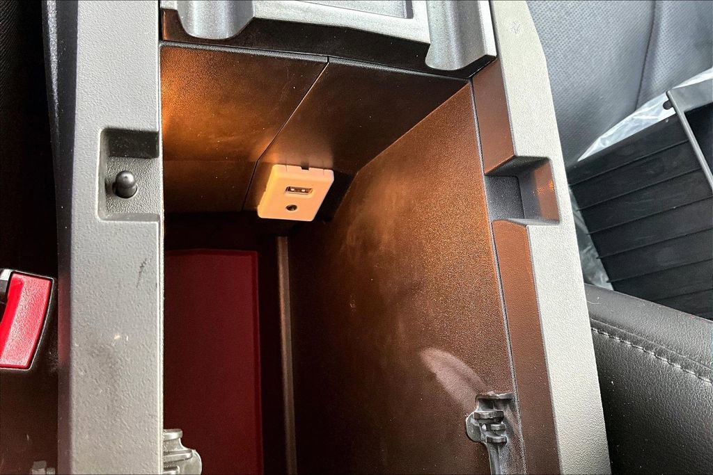 Used 2017 Chevrolet Equinox Premier w/ Enhanced Convenience Package image 33