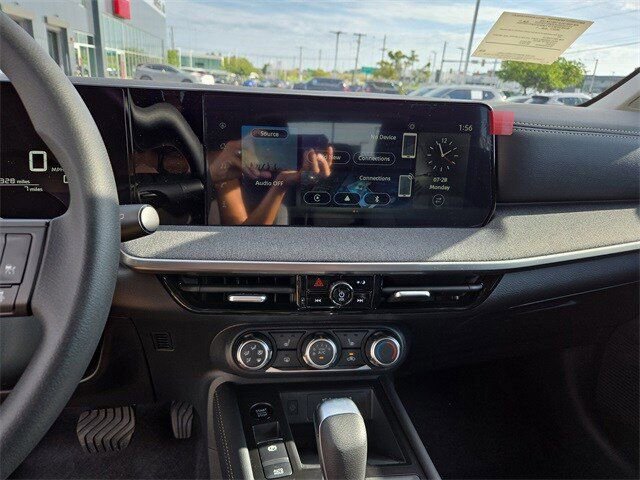 New 2025 Nissan Kicks SV w/ SV Premium Package image 20