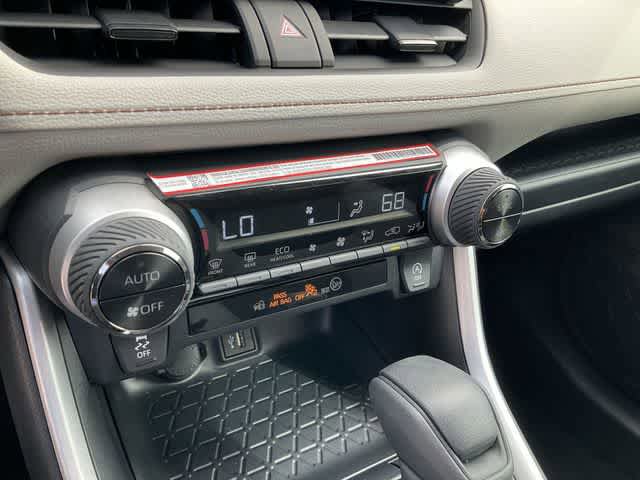 Certified 2025 Toyota RAV4 XLE w/ Convenience Package FWD image 24