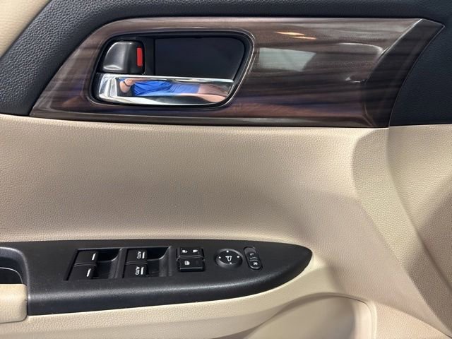 Used 2016 Honda Accord EX image 21
