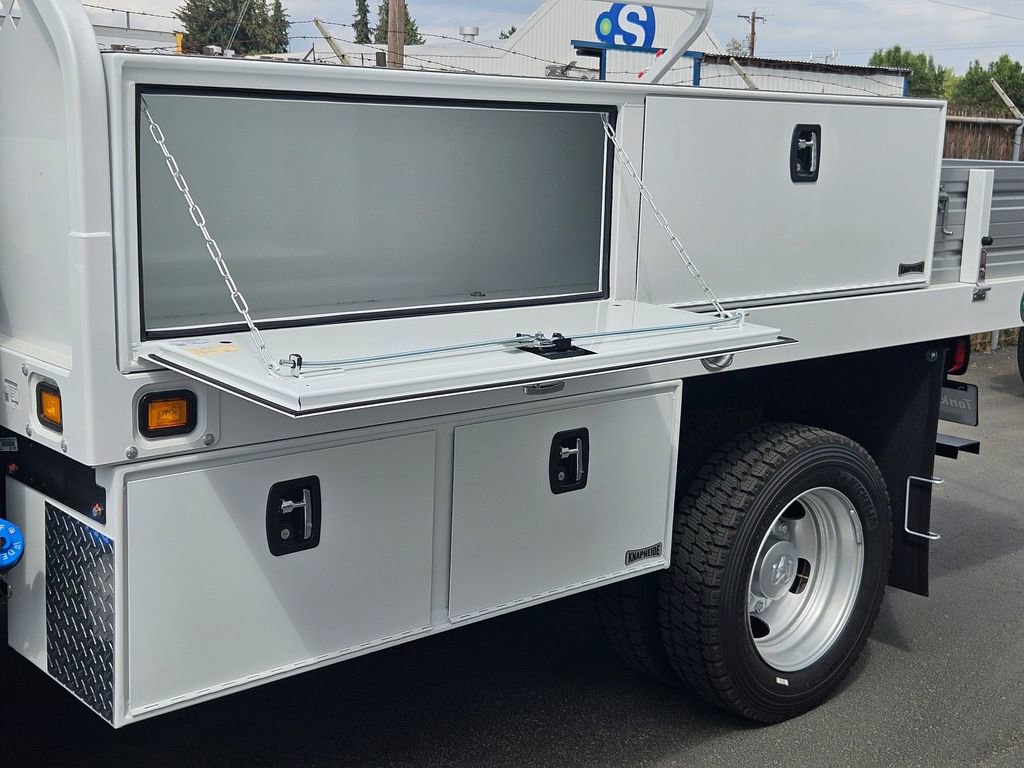 New 2026 RAM 5500 Tradesman w/ Chrome Appearance Group AWD/4WD image 27