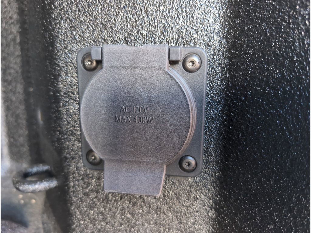 Used 2024 Chevrolet Silverado 1500 ZR2 w/ Technology Package image 9