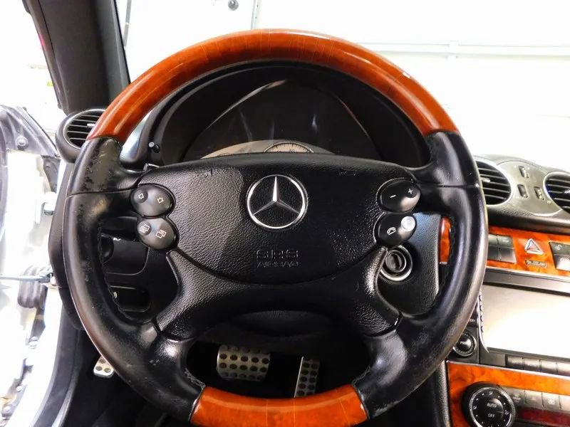 Used 2008 Mercedes-Benz CLK 350 Coupe image 28