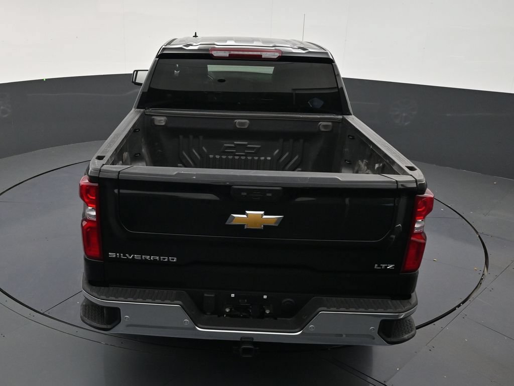 Certified 2026 Chevrolet Silverado 1500 LTZ RWD image 15