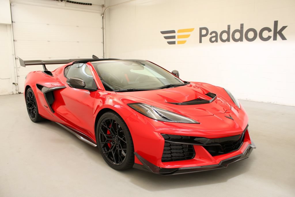 Used 2025 Chevrolet Corvette ZR1 w/ ZR1 Carbon Fiber Aero Package RWD image 98