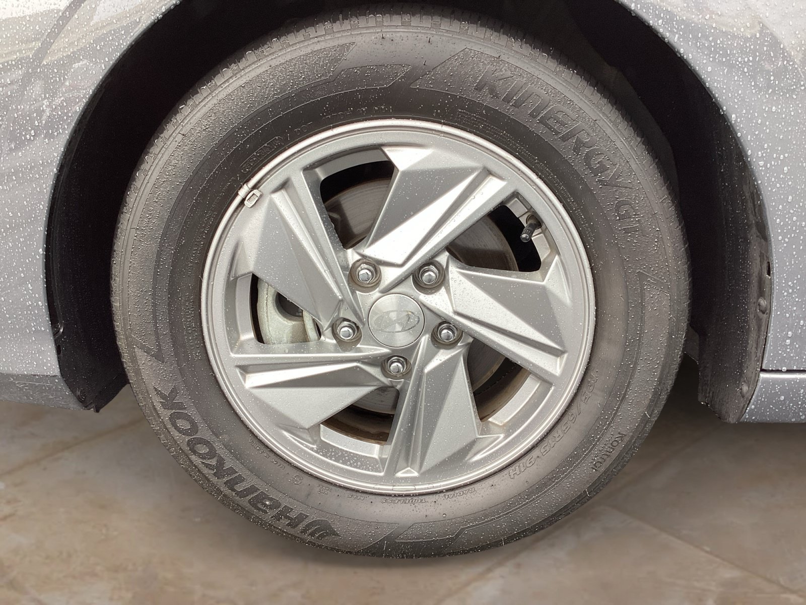Used 2024 Hyundai Elantra SE FWD image 30