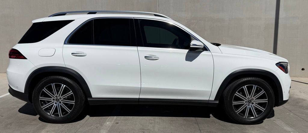 Used 2024 Mercedes-Benz GLE 350 4MATIC image 3