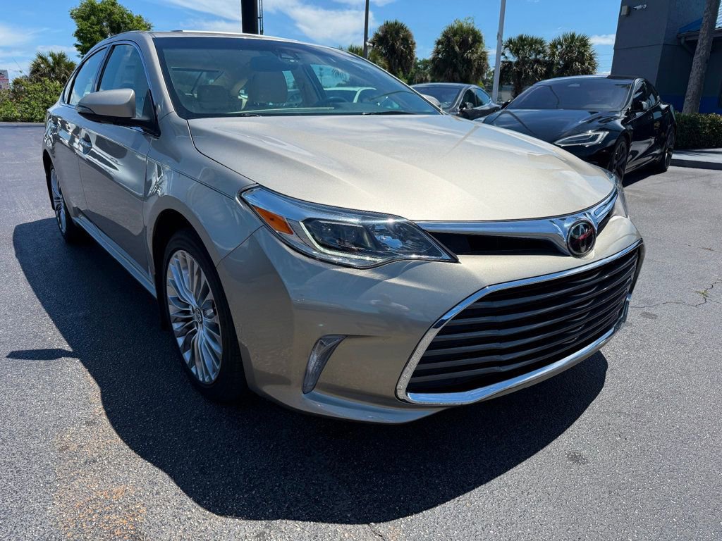 Used 2016 Toyota Avalon Limited w/ Toyota Safety Sense Package FWD image 3