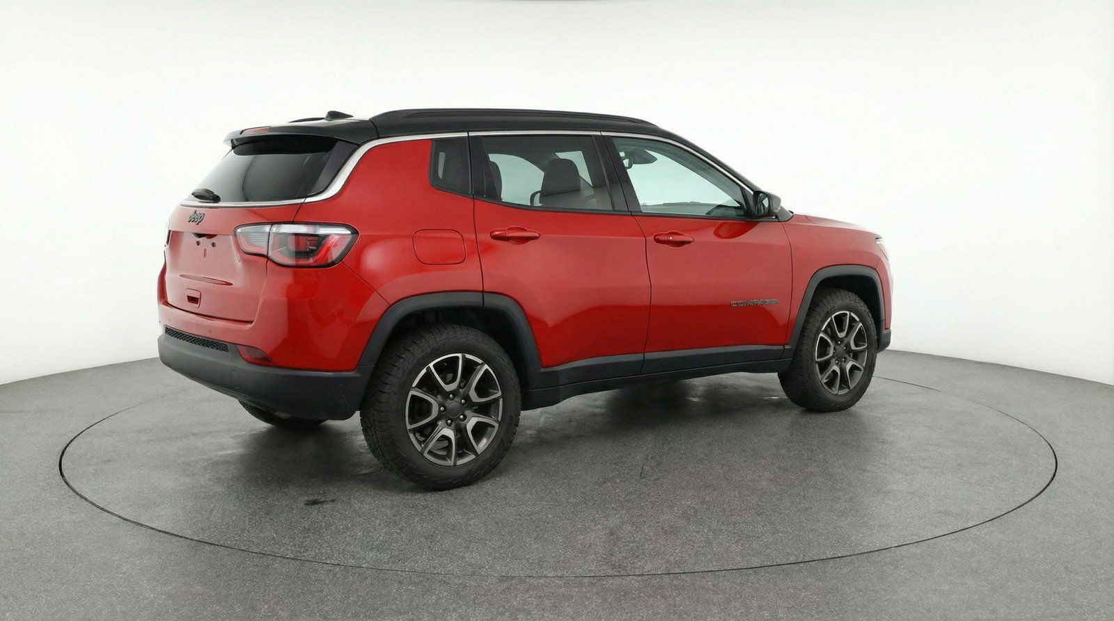 Used 2025 Jeep Compass Trailhawk image 7
