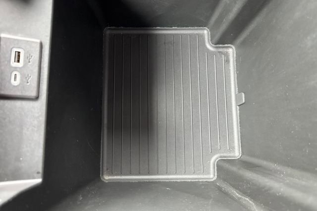 Used 2024 Chevrolet Tahoe LT image 34