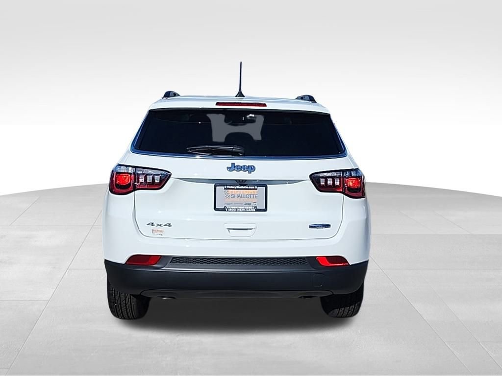 New 2026 Jeep Compass Latitude image 15