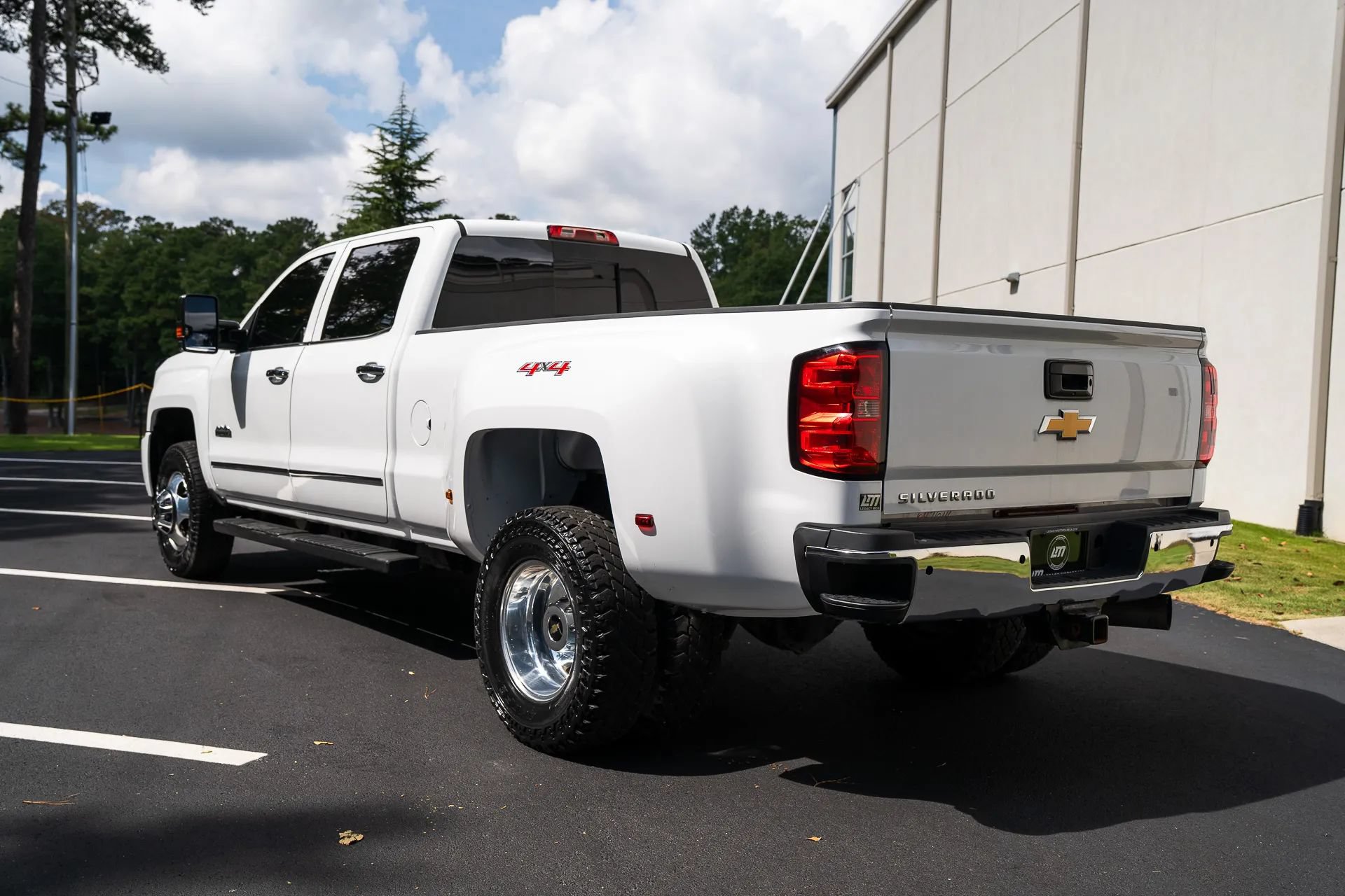 Used 2016 Chevrolet Silverado 3500 High Country w/ Duramax Plus Package AWD/4WD image 6