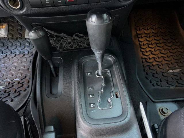 Used 2014 Jeep Wrangler Unlimited Sport image 14