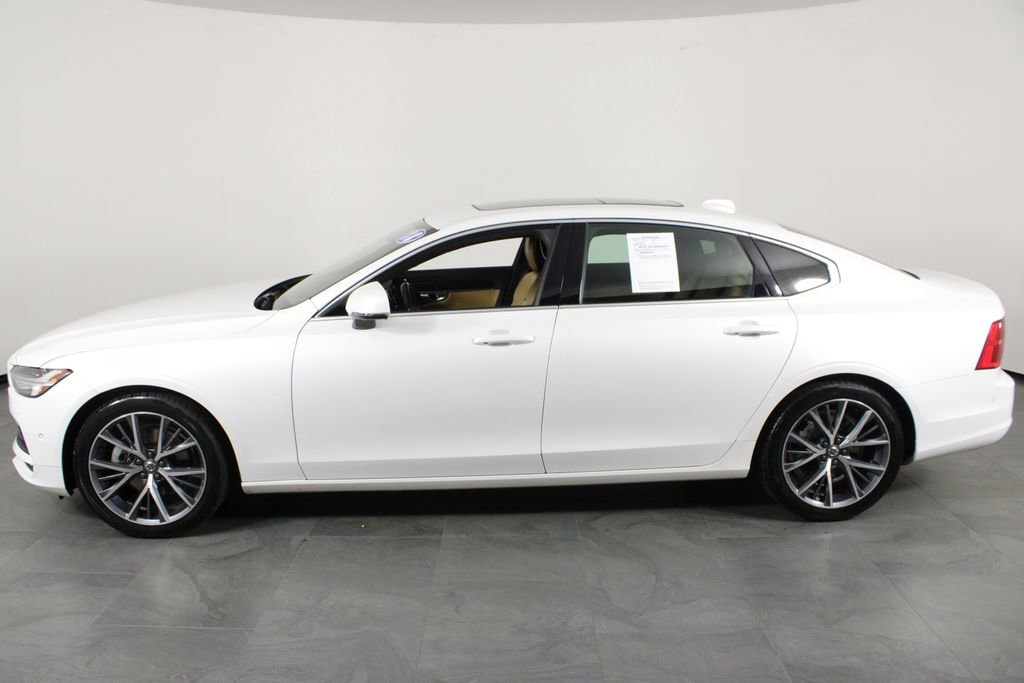 Used 2018 Volvo S90 T5 Momentum w/ Convenience Package image 10